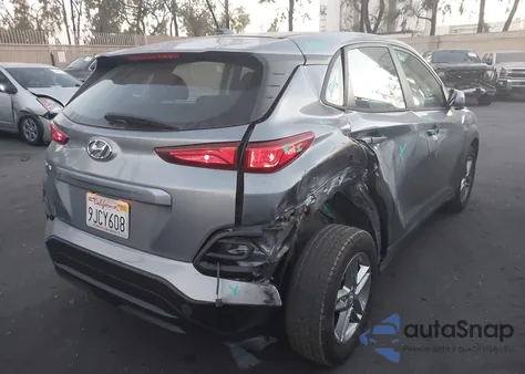 2021 Hyundai Kona Se z USA, uszkodzony, nr VIN KM8K12AA3MU644594